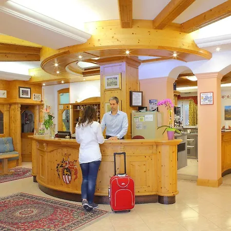 Hotell Sant'ilario 3*